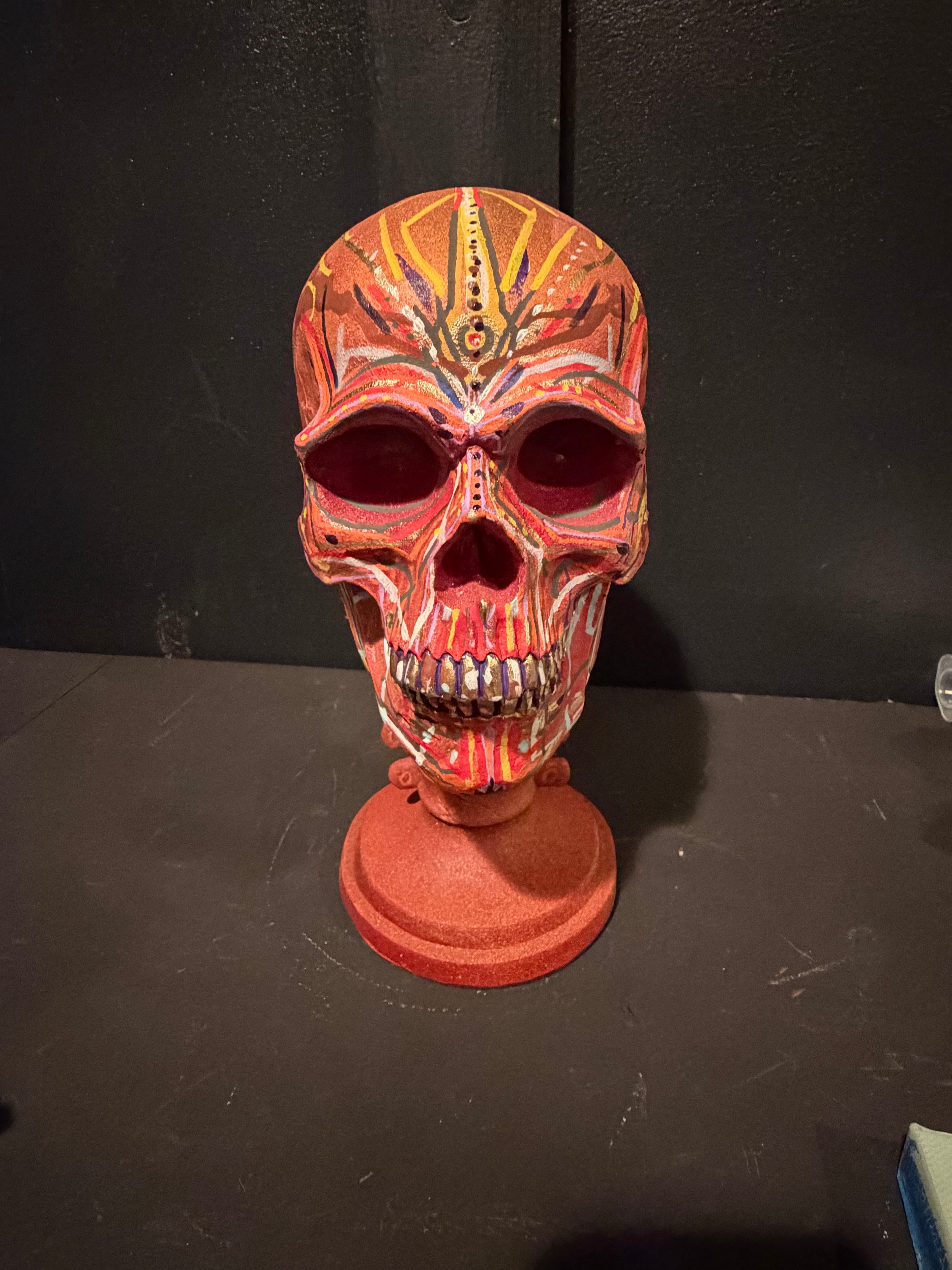 Skull stand